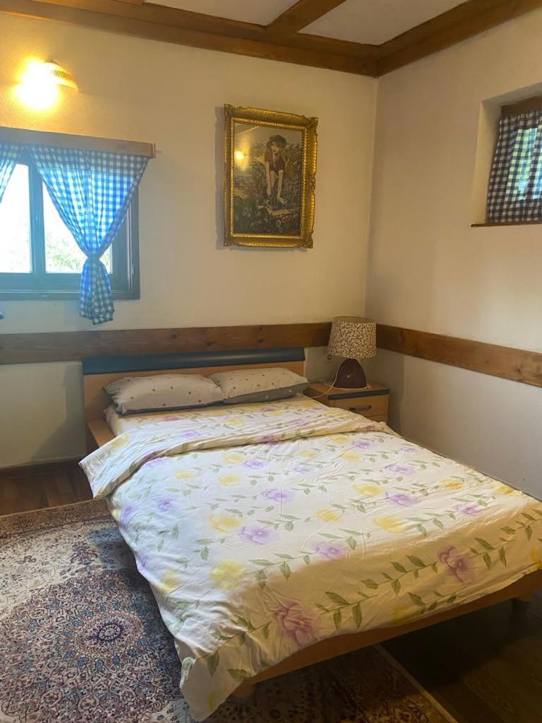 Penzion Farma 2 Cazin Exteriér fotografie